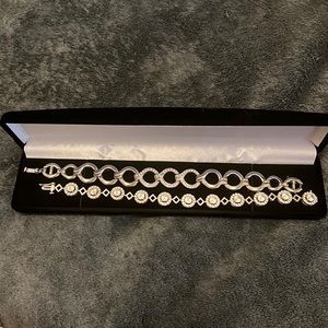 Good price, beautiful for Christmas present